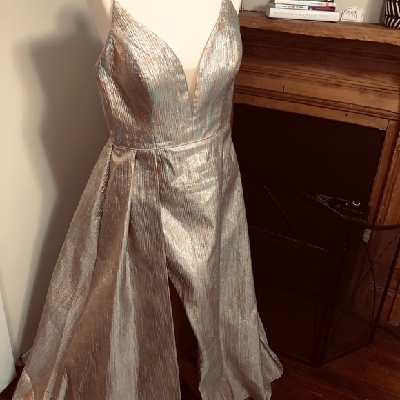 Ball Gown! - Picture 2 of 4